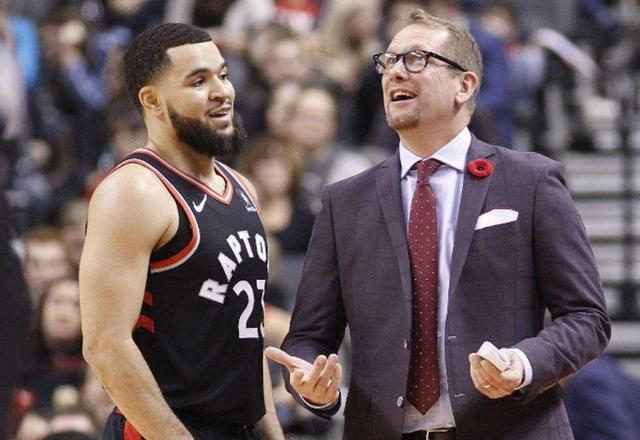 是谁的舞台 是谁的舞台